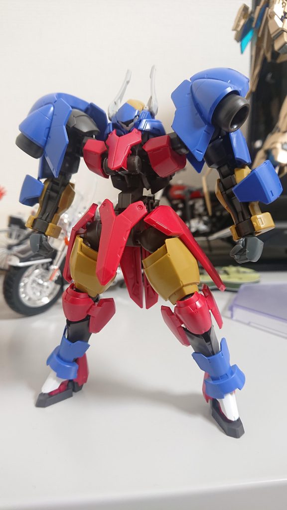 塗装してないとスーパーロボットみたいです(笑)