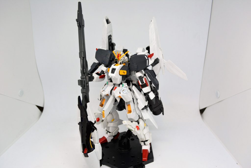 ## 離れて
武器はTR-6の武器にリゼルのメガビームランチャーを付けて大型武器に。