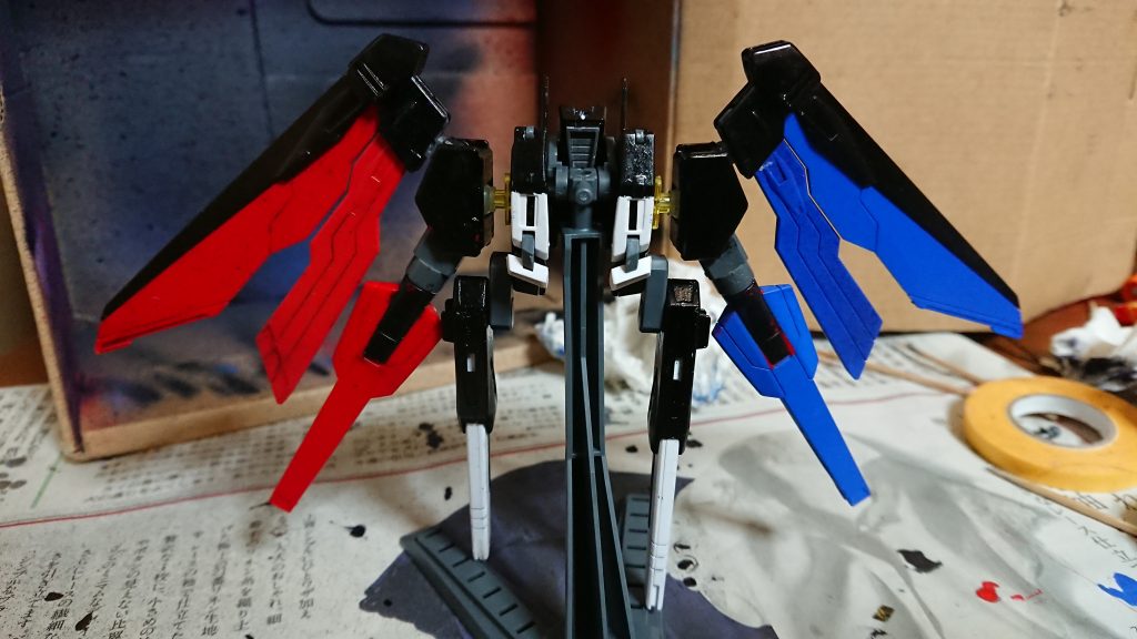 ファングは塗り直し、トップコート吹いたけど色は落ちて雑にはなったけどこんな感じです。