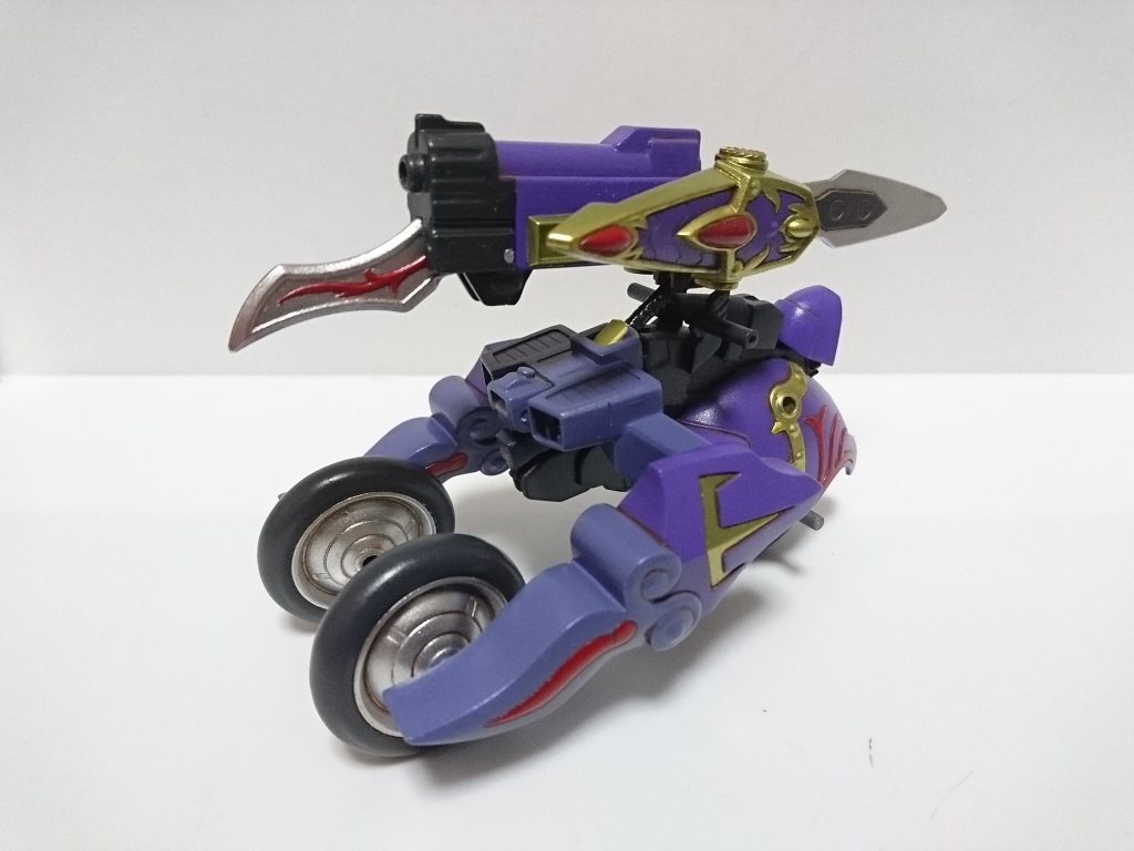 ギャラルホルンモビルワーカーがモチーフの支援メカ。こいつと合体することで様々な形態へとなります。