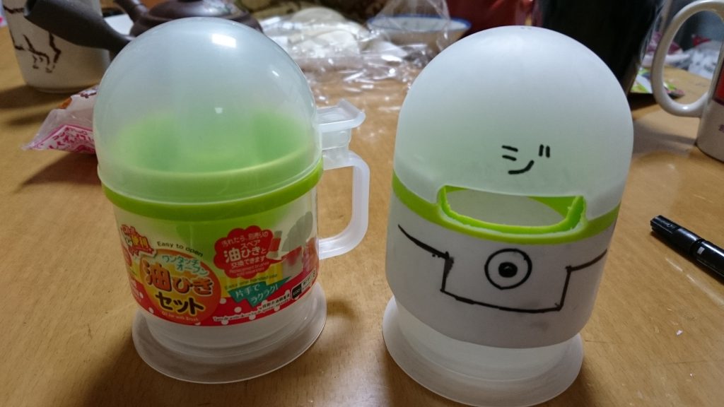 実はダイソーの油をひくやつを主に
材料は大体100均で揃えてます(笑)