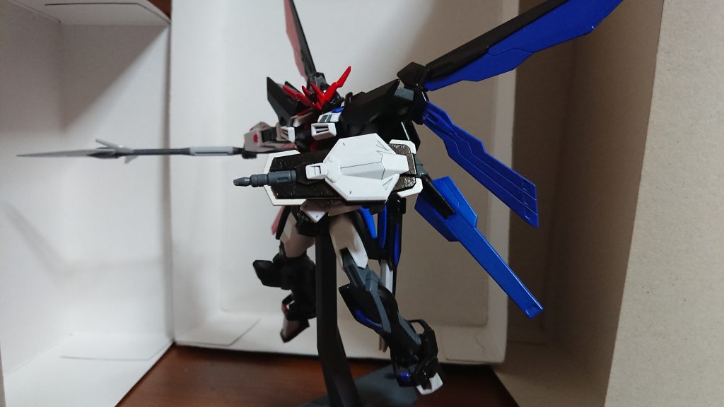 シールドも追加しました。アブソーブシールドでビームを吸収出来る感じです(^^;)