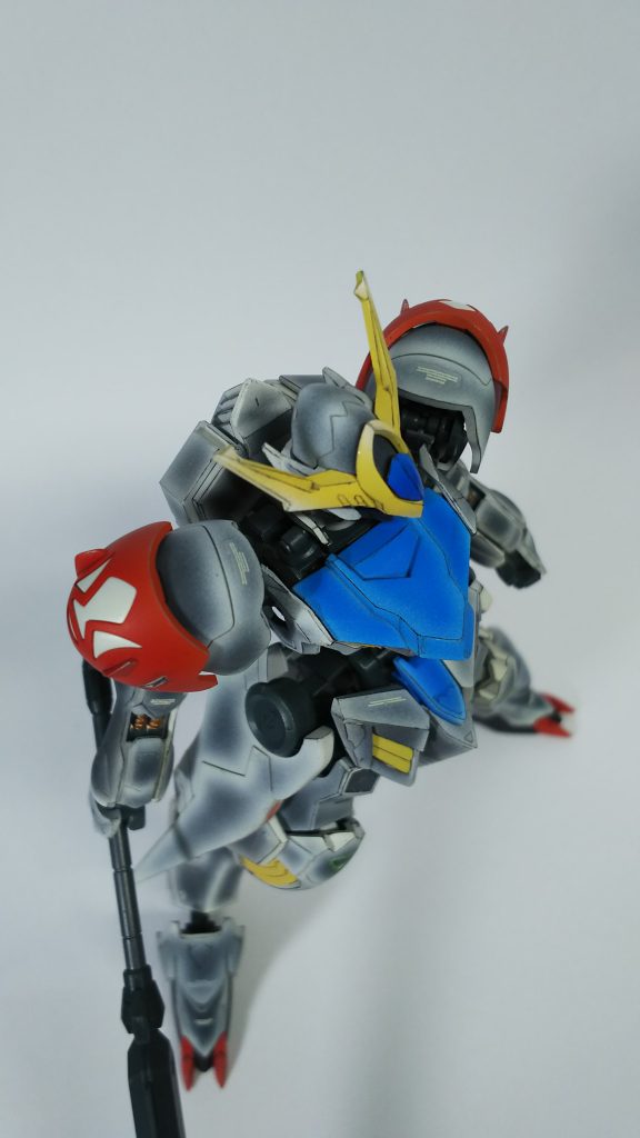 上から
ほとんどのパーツにハイライトエッジを入れてるので、拡大して見て頂けると、より細かく楽しめます。
(そのぶん粗も見えますが…)