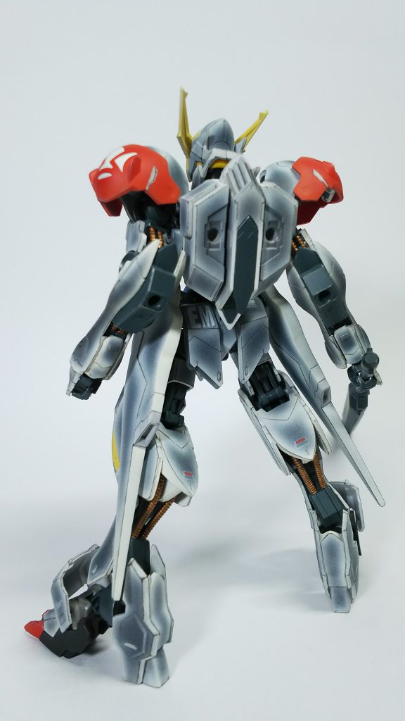 背面
正直、あまり仮組等をしなかったので、結構いい加減な部分もあります。