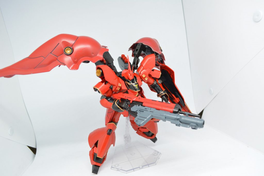 ポーズ２

飛翔してる感じに