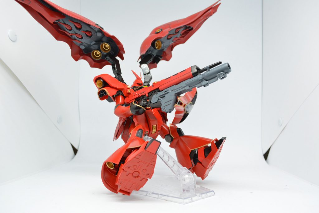 ポーズ１

ブレーキを掛けながら撃ってるイメージ