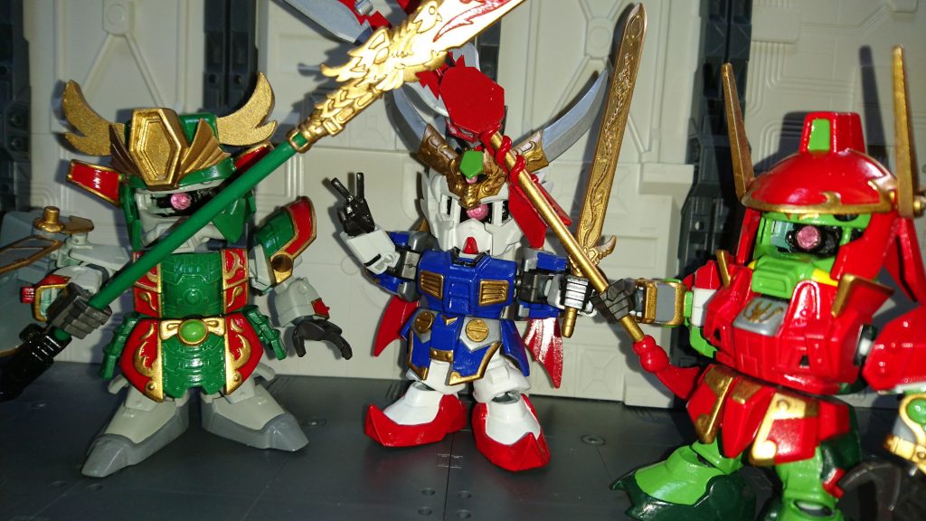 間違い探しだよ。上と下の写真に間違いはいくつあるかな?