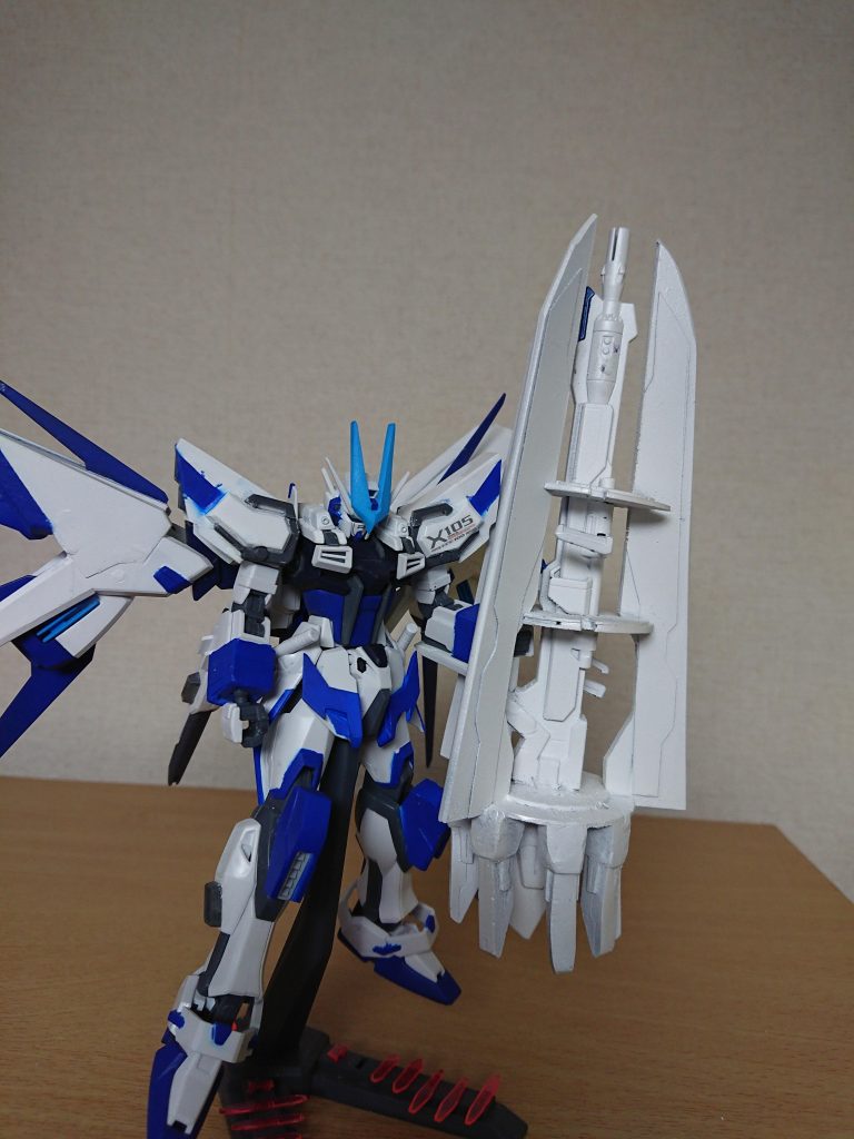 比較的取り回し、燃費の良い装備の多い本機は勿論の事、ストライクの系列に多く見られる
「一撃の軽さ」・「決定力不足」
これを補うため作られたロマン装備
アグニ改ブラフマストラ