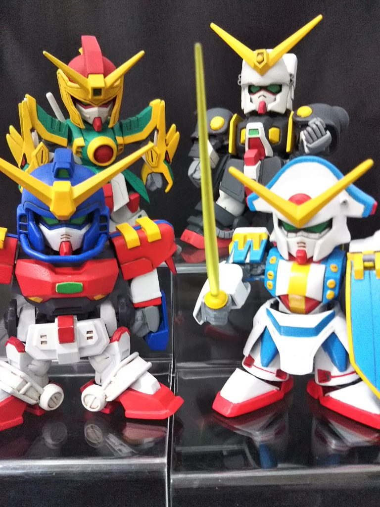 新シャッフル同盟も4体まで揃いました。
あとは主役機です。