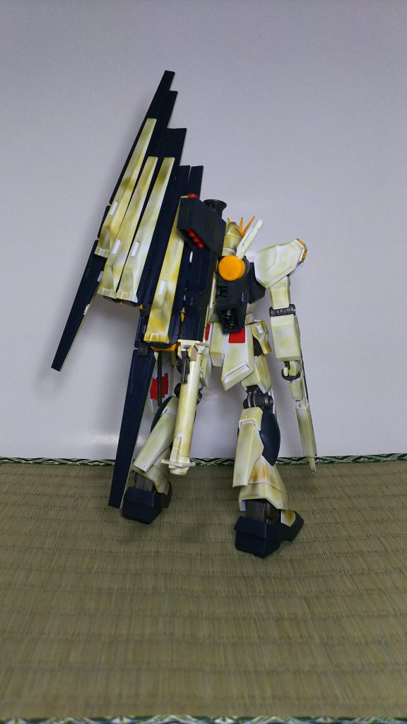 HGUCνガンダム–2枚目/制作者：カズテル