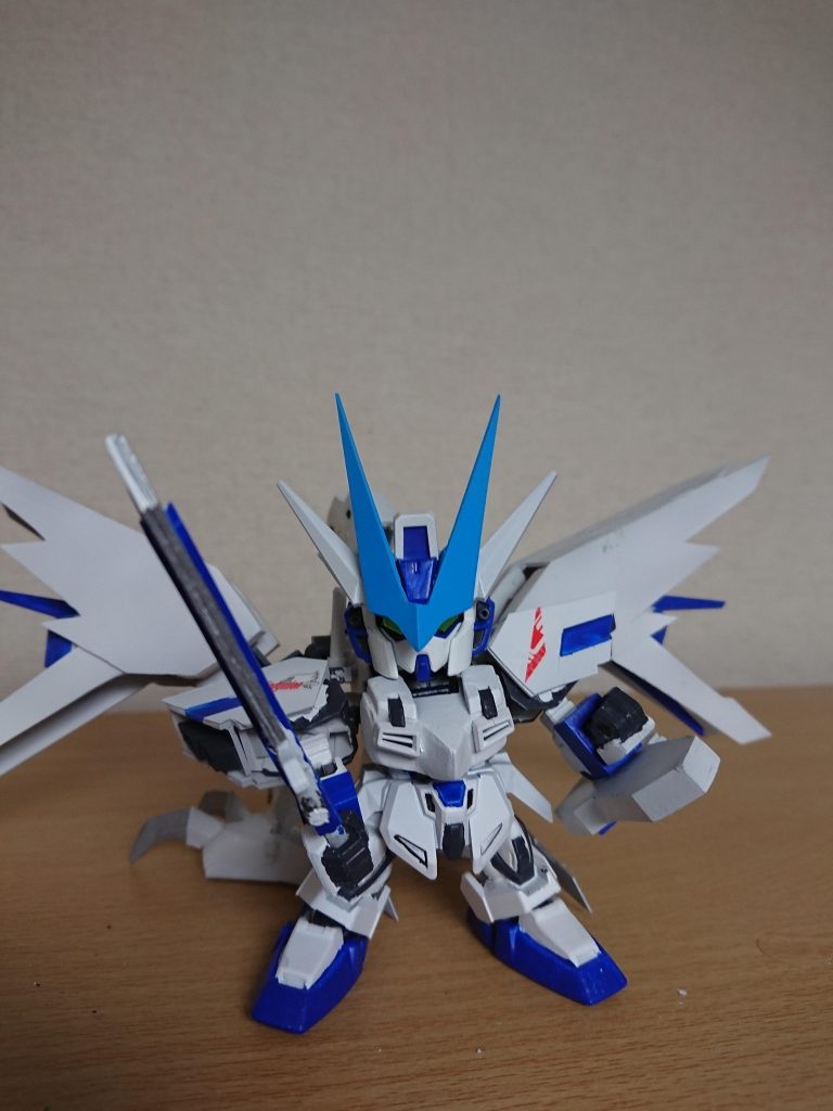 プルオネッタ ソードモード
撃って良し斬って良しの武器となっている
ちなみに盾は鷲尾盾「クーブリエ」
という名前