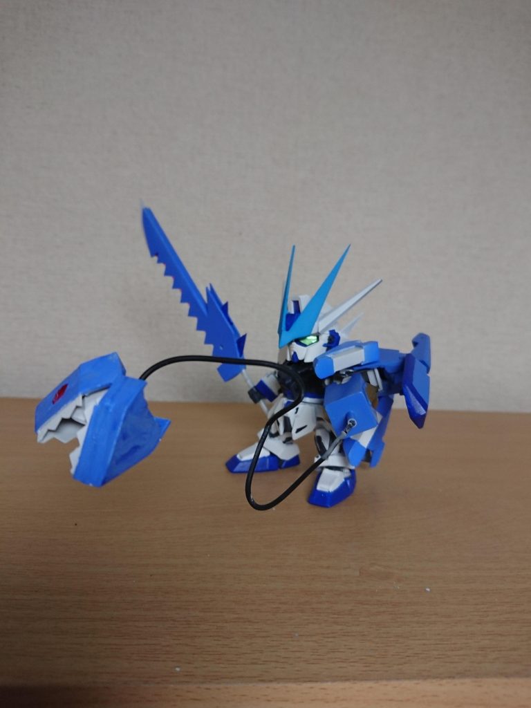 横から見た図
自動追尾可能とは言え荒々しい性格から時たま言うことを聞かない
センサーの良さからステルスを見分けることもある程度は可能