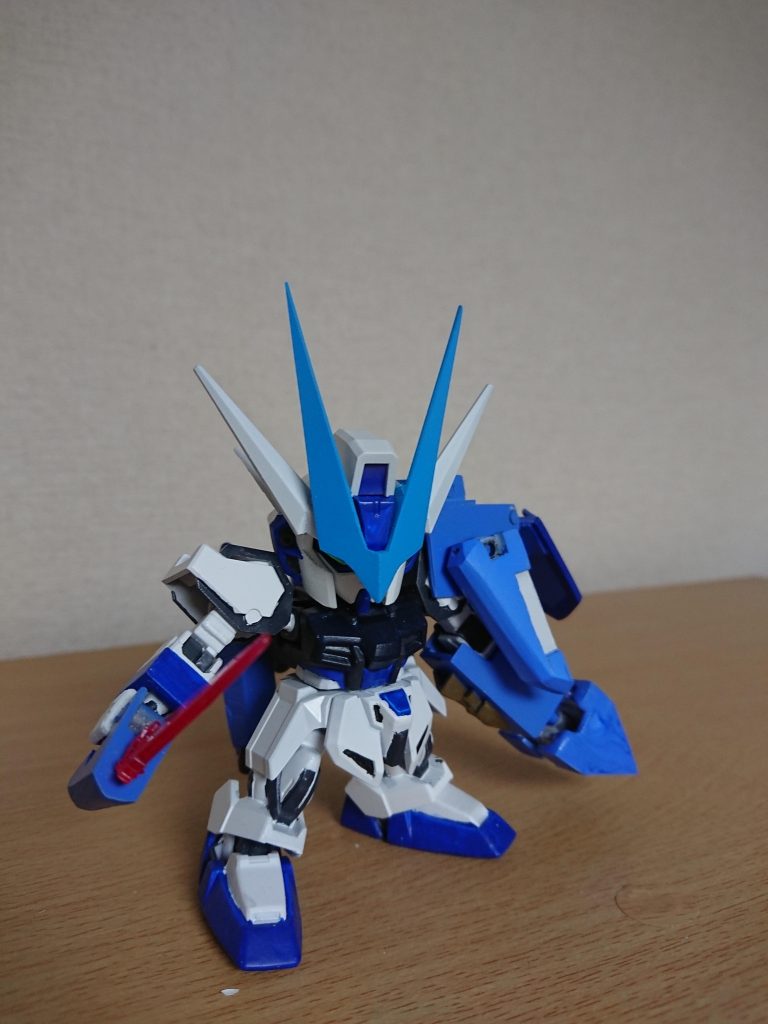 肩のマイダスメッサー改めハイ・メッサー
こちらも元のと同様ブーメランとしてもビームソードとしても使用可能