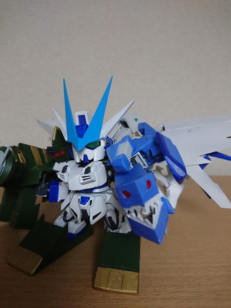 スケアロウアーム
ソードストライカーのアームで敵を噛み砕く