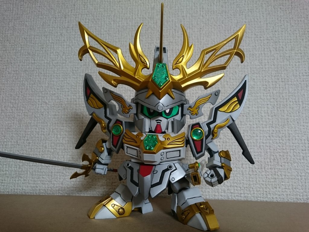 製作中は腕が貧相過ぎるかなと思いましたが、最終的にはいいバランスになったんじゃないかなと思います。