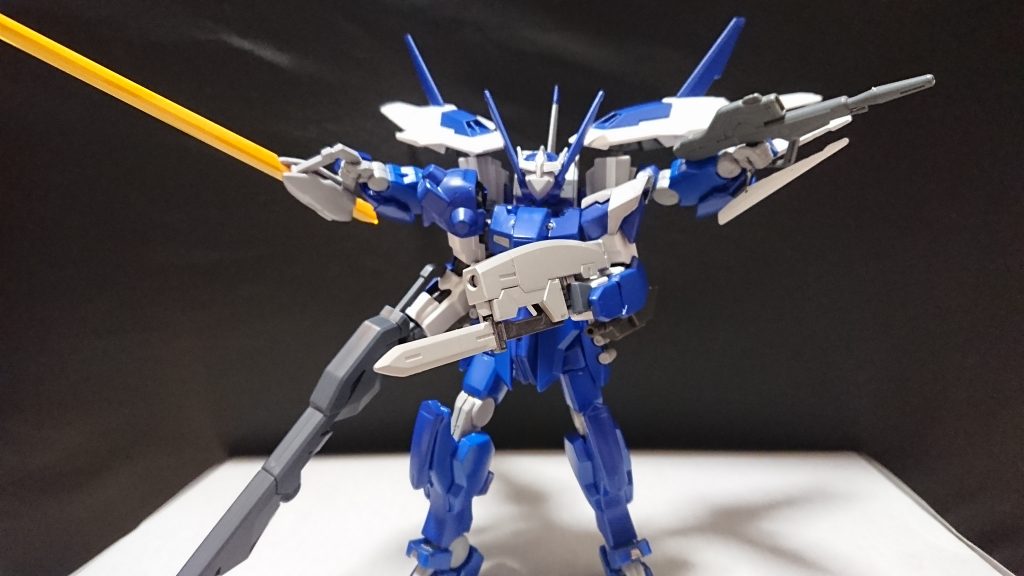 武装を多く持たせる為に腕を増やし機動力を向上させた形態。
防御する物を無くし安定性が低下している、近・中距離での戦闘を得意とする。
戦果...。
ダークハウンドの改修機を中破。
ツインバエル(GUNSTAに投稿予定)の撃破に貢献。
ダークハウンドの改修機に中破させられる。
ツインバエルとの戦闘で大破。