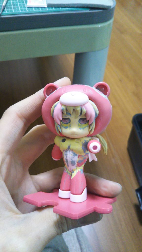 マリーダさんはキャラッガイモモにパテを盛って製作してみました