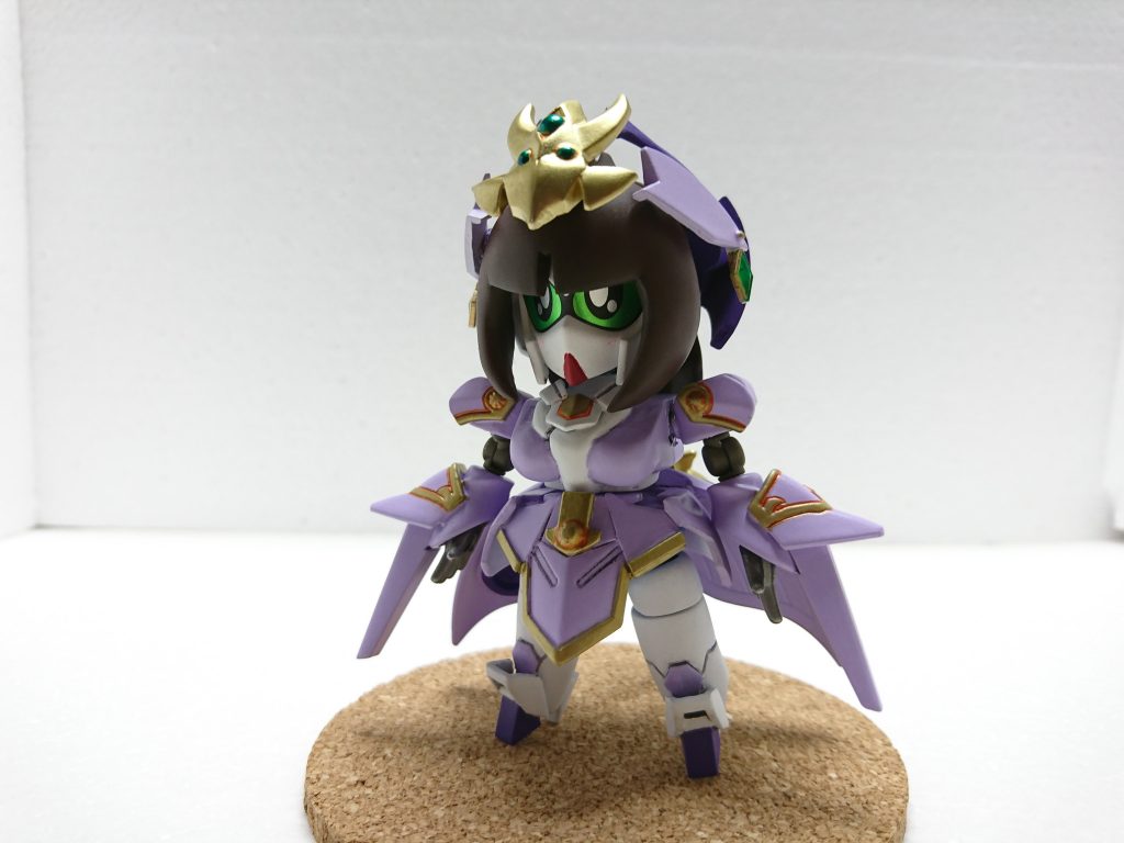 占いや不思議な術で頑駄無達をサポート。X魔王とは恋仲の設定です。素体に孫尚香ガーベラ、後はパテとかジャンクパーツで制作しました。