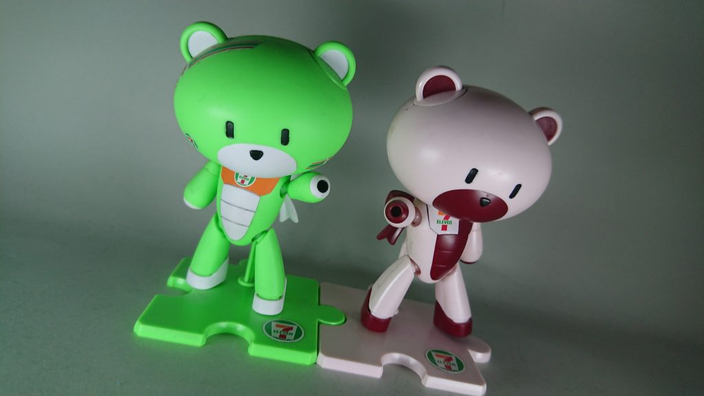 『セブンイレブンプチッガイ』
どっちがセブンとか、どっちがイレブンとかはありません!!
さりげなく『つや消し』をしてたり…。