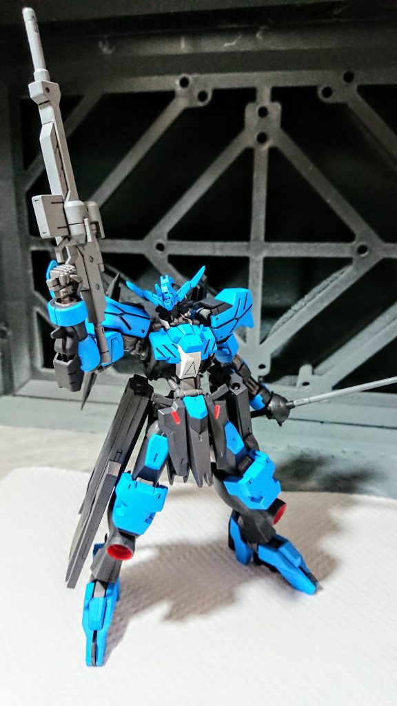 HG ガンダムヴィダール–4枚目/制作者：高里 箒
