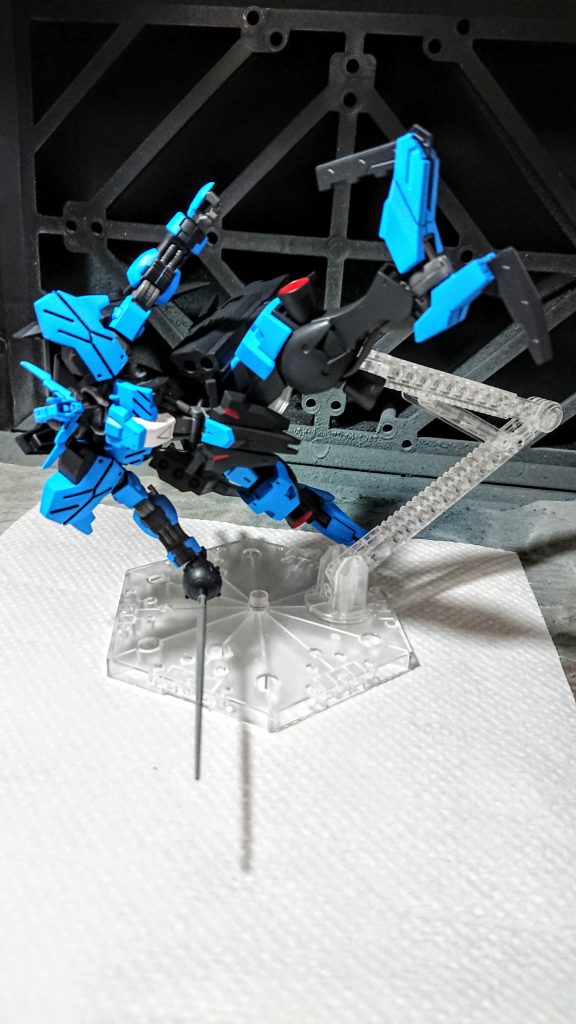 HG ガンダムヴィダール–5枚目/制作者：高里 箒