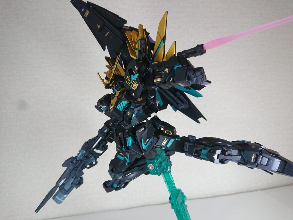 破損や塗膜の剥げが気になって派手なポージングをとらせるのが怖いです😥