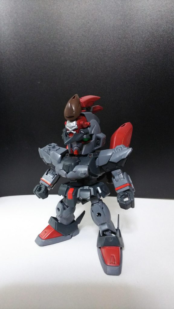 イドモードの部品を外すと元ネタに近い雰囲気に・・・なると思います