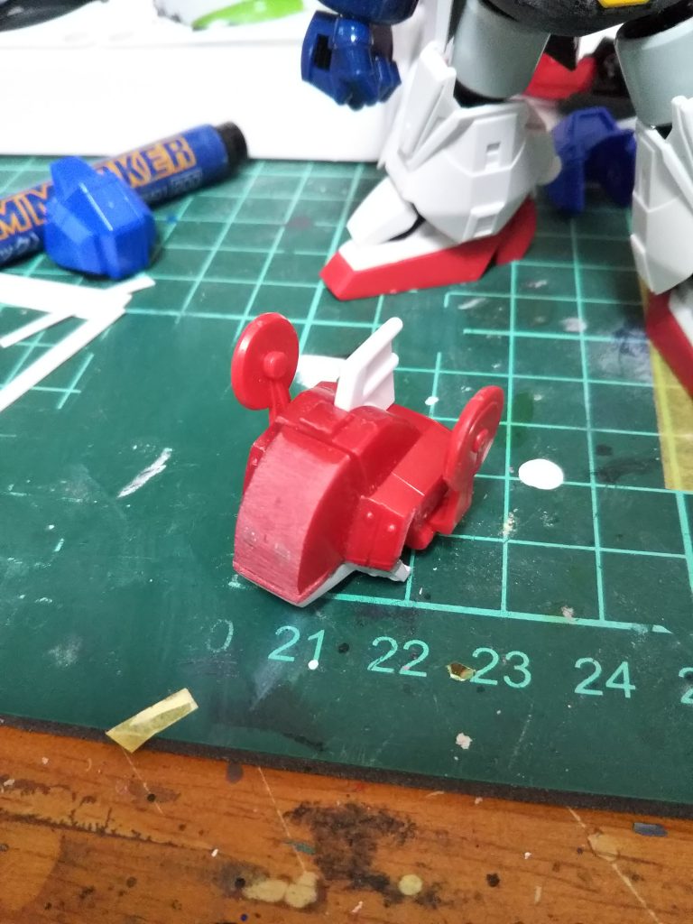 パイルダー途中画像。コアベエのエアインテークを一列ぶん巾詰めしています。