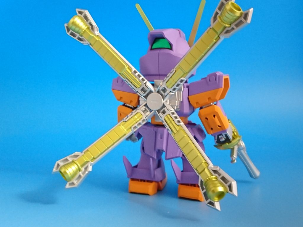 SDCSクロスボーンガンダムX1–2枚目/制作者：滝 由佳理