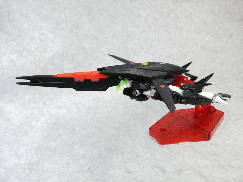 横から見るとガンダムのお顔見えちゃう