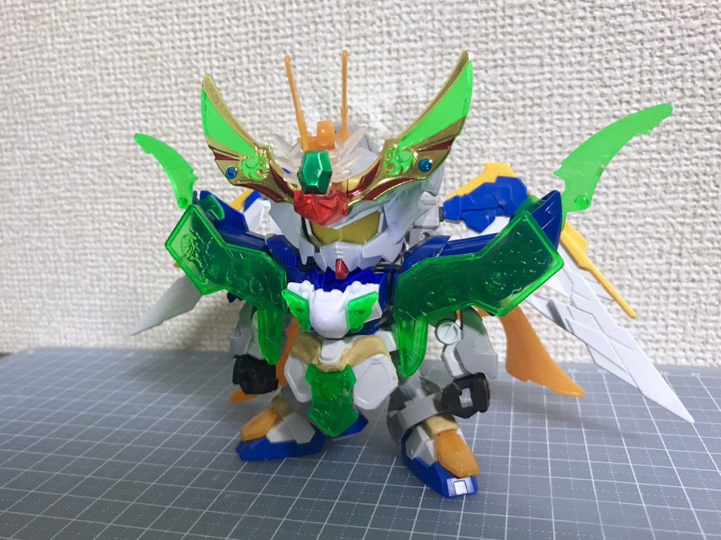 輝羅鋼の形態は肩と足を差し替え。