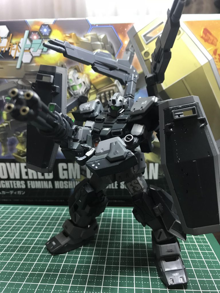 パワードジムカーディガンカスタム–2枚目/制作者：カミーユ