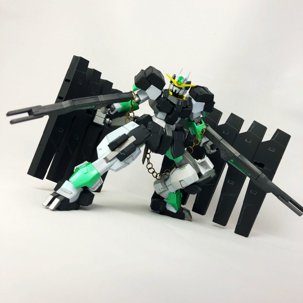 地に足の着いたポーズも似合うように脚にディテールを多めに入れました。