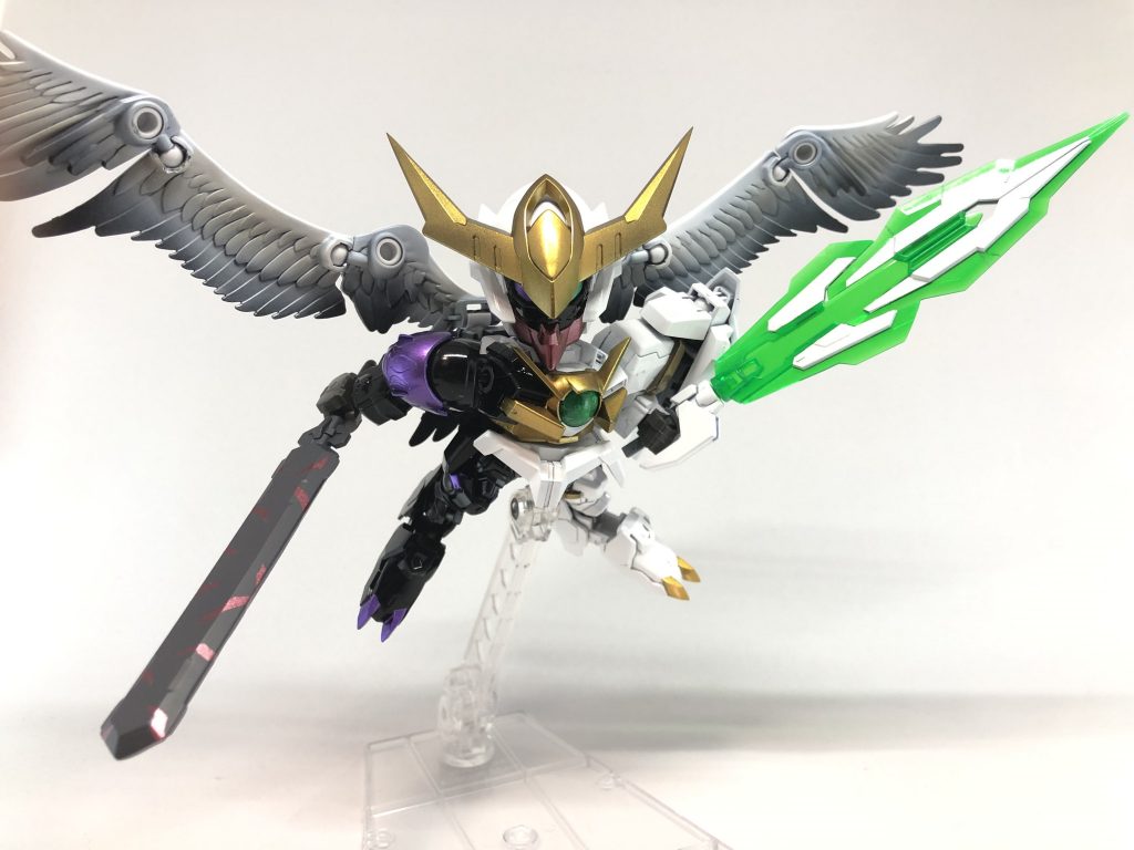 もちろん、バスターソードモードに合体可能です。
光と闇の二刀流…やってみたかったんですよ…。(当方キングダムハーツ好きです)