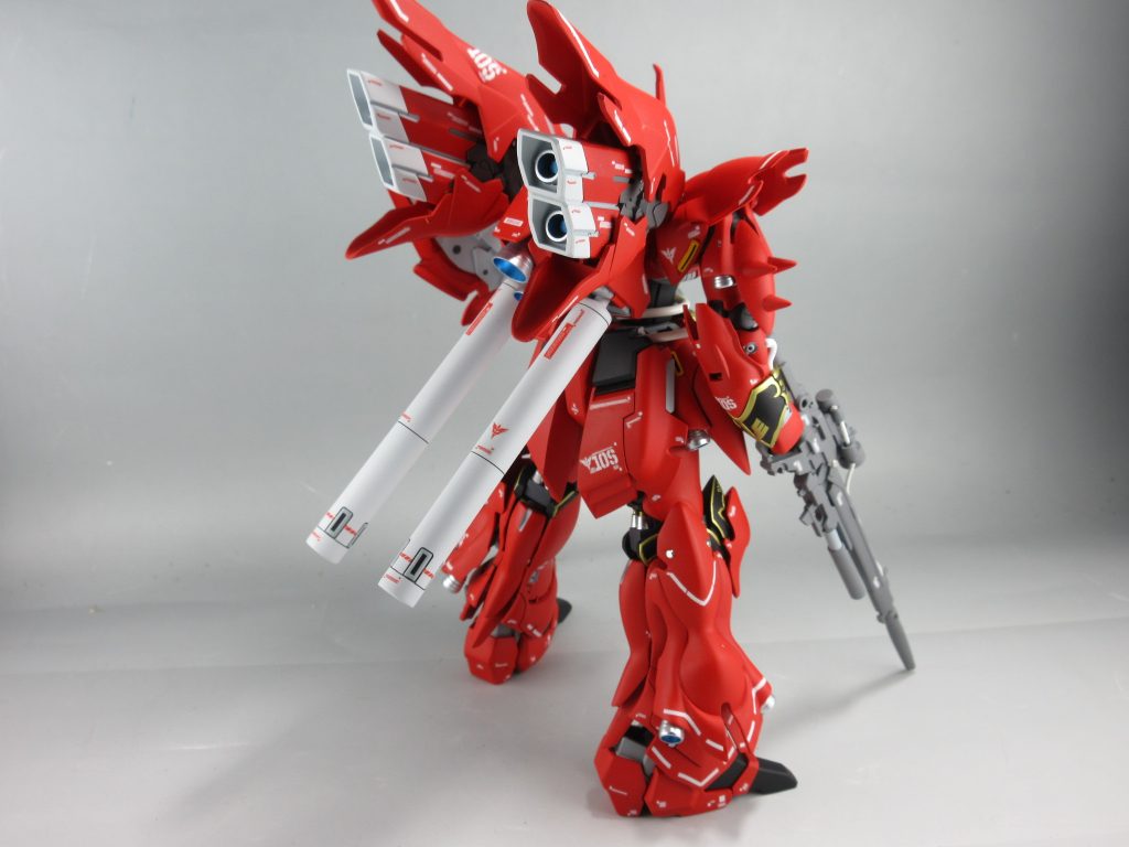 バーニアは、「フィニッシャーズ」の「クロームシルバー」。
わりとメタルパーツに近い質感を出せます。