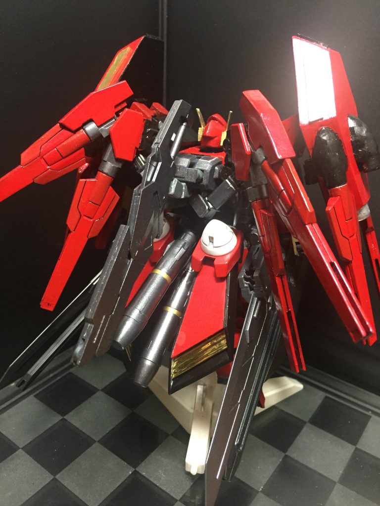 本体はブレイドダンサーとの変更はなし
ただし両肩にブースターが追加された関係上、GNドライヴコーンの位置を肩から腰部後方に変更させた
そしてやはりトランザムは使用できなかったため引き続き限定解放(リミテッド・トランザム)が搭載されている