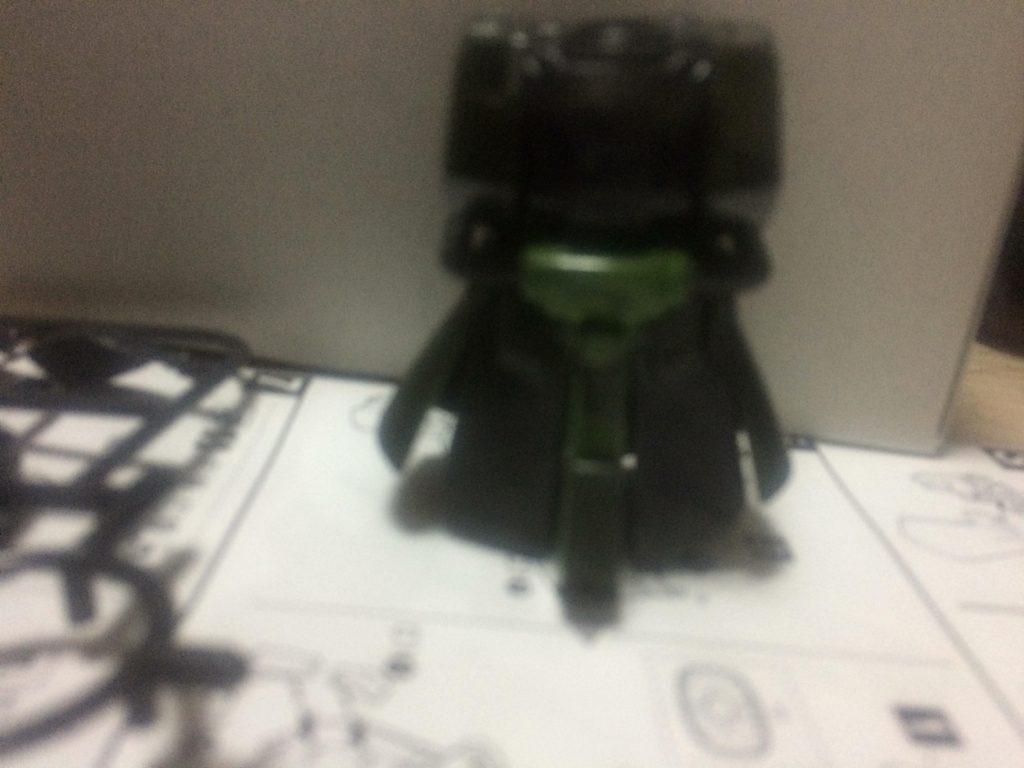 胴体だけ着色してみて違和感無いかを……。