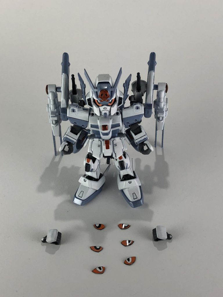 今回はSDでずっとやってみたかった角度付きの手を作り、目は変えれるようにマグネットにしました。