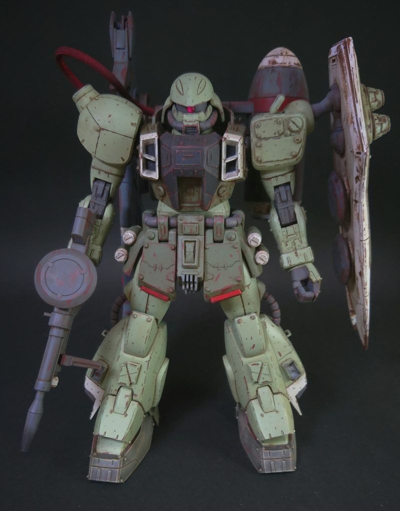 真正面。
初めてシリコンバリアーを使ったんですがなかなかいい感じに汚せたかなと思います笑