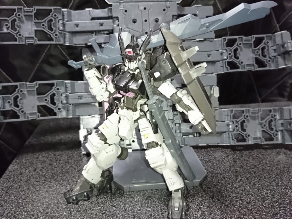 ガンダム666–3枚目/制作者：@Vfr781F