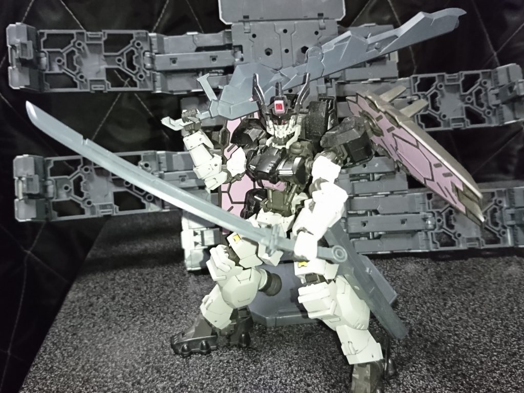 ガンダム666–4枚目/制作者：@Vfr781F