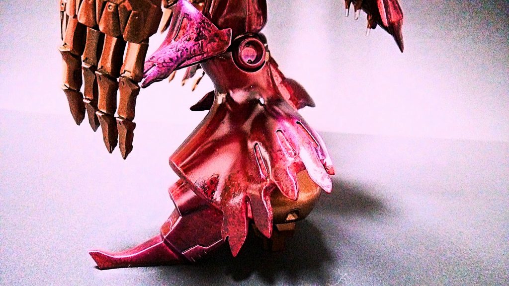 足回りは外側は肩と同じくダムド増し