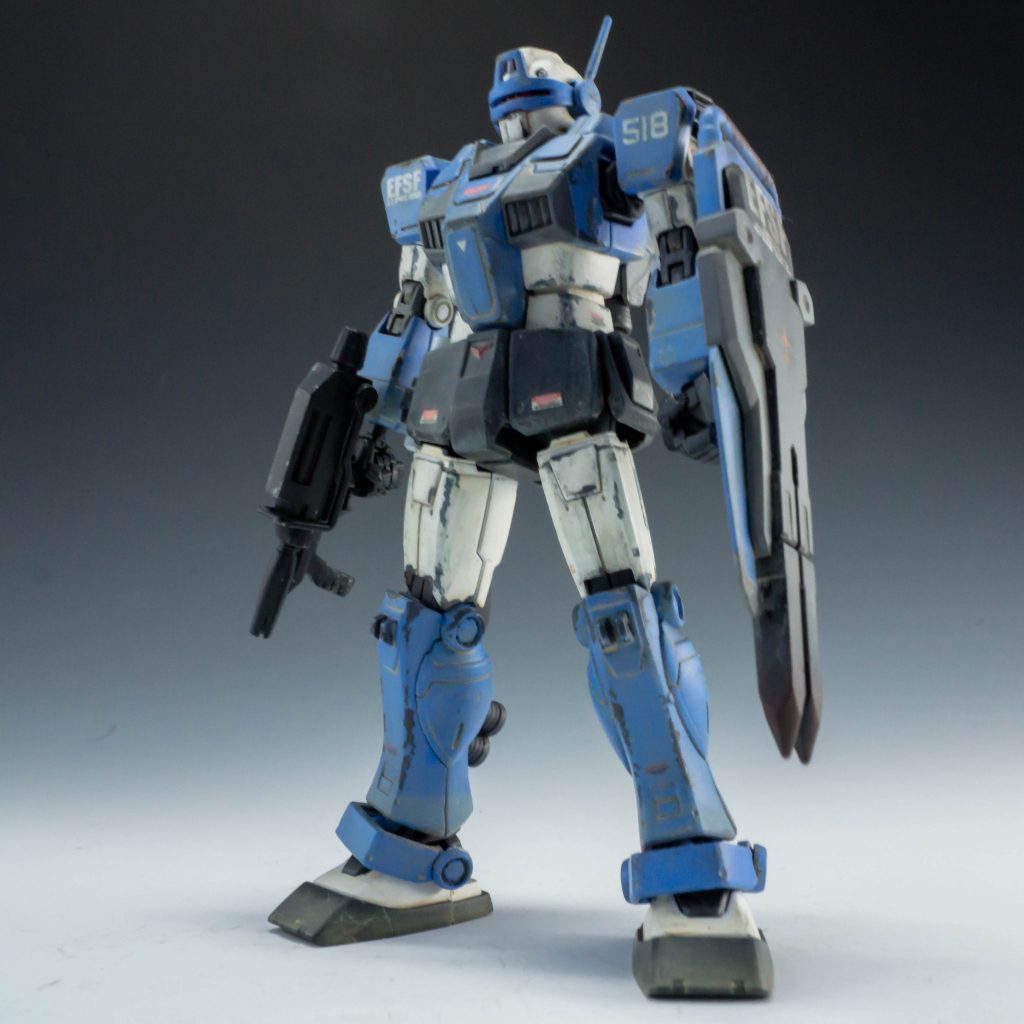 増加装甲は、ネオジム磁石で脱着可能です。