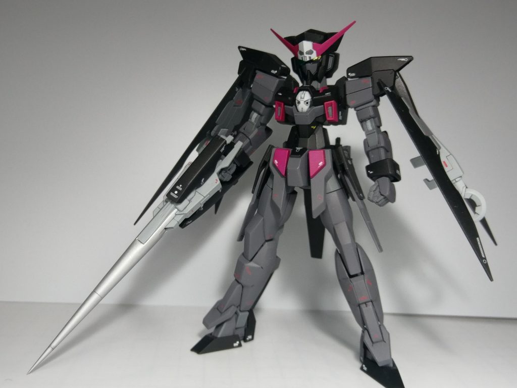 いつも通りほぼキットのままですが、腕が長いと思ったので上腕のポリキャップをはめ込む厚み分だけ削りました。