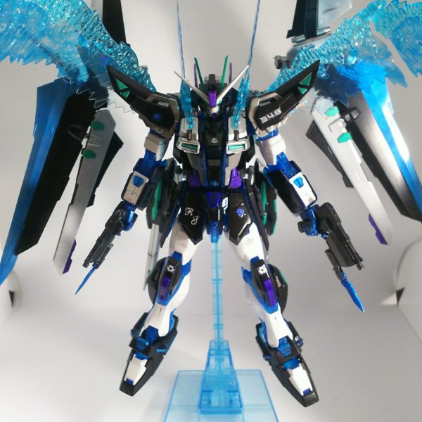 ストライク・ザ・トリニティ