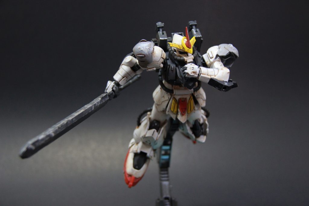 Zaku Emperor Type-F is Zaku which fuse with Barbatos Lupus.