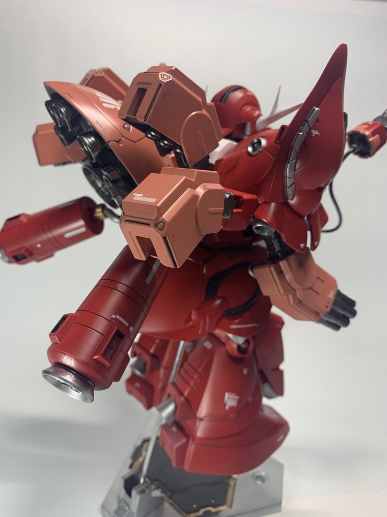 SDなのに大きすぎ!w シャアが生きてたら乗せてあげたい・・(;^ω^)