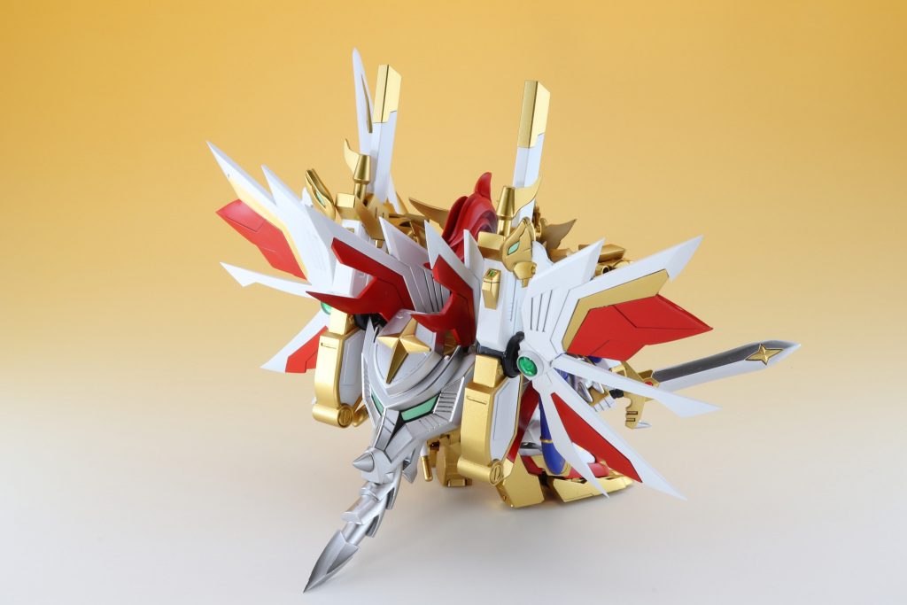 後。背中のスペリオルドラゴンの盾は白銀の盾が変化した物というオラ設定でシルバーで塗装しています。