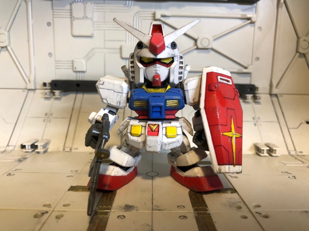 ほぼほぼシンナーレスSDガンダム–3枚目/制作者：アミガサタケ