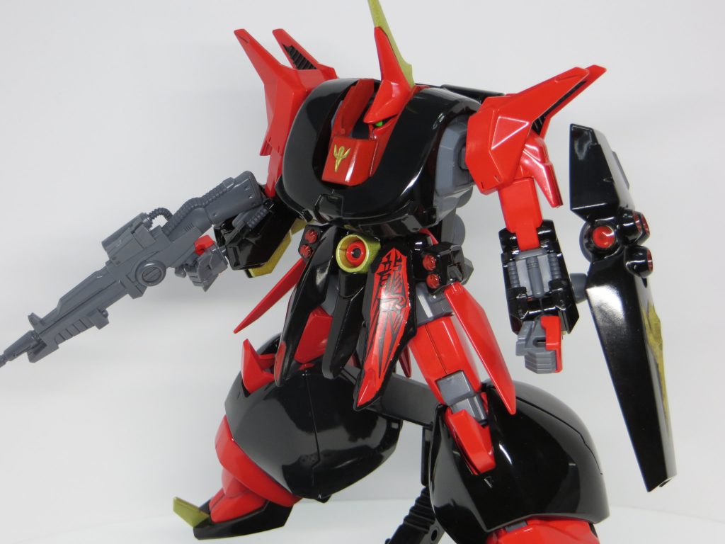 龍将飛将のような合体分離は不可ですが、バックパックは取り外せます。すっかり忘れておりましたので、軽装状態の画像を追加します。